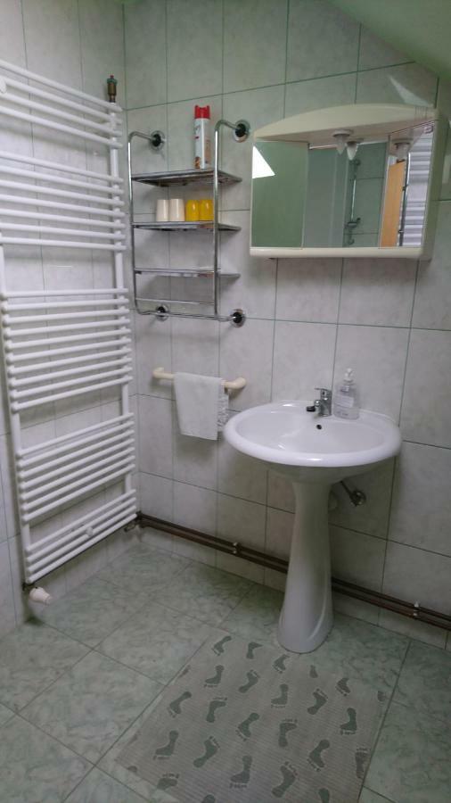 Apartment Kostolic Gajic Buitenkant foto